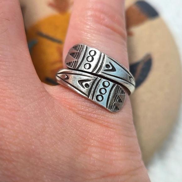 Sterling Silver Tribal Ring - Picture 3 of 4